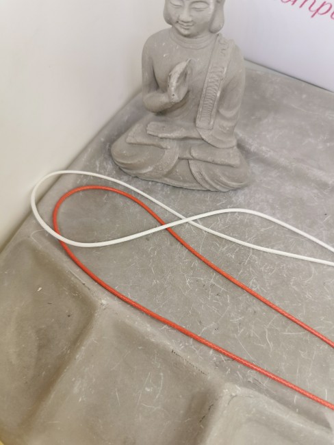 collier cuir rouge réglable