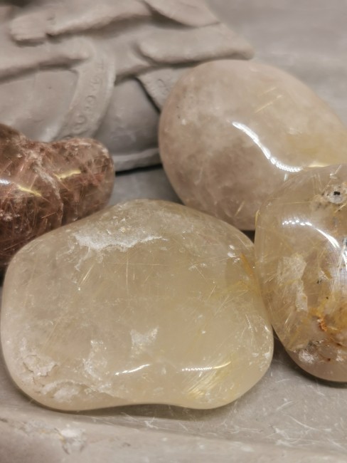 quartz rutile lithothérapie énergie