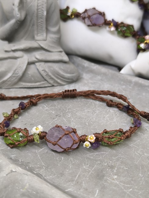 Bracelet macramé pierres naturelles avec fleurs décoratives