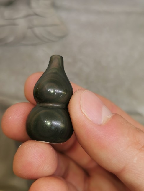 gourde pierre obsidienne énergétique