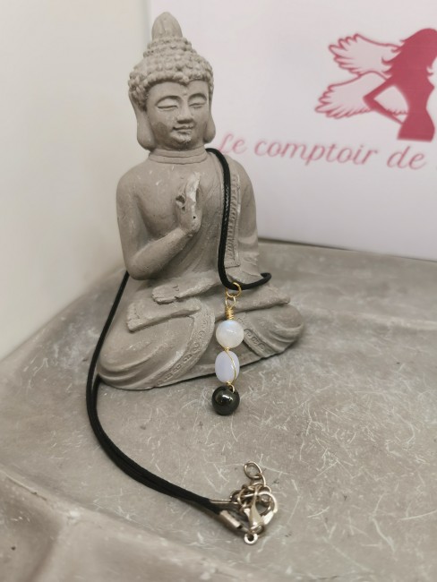Collier équilibre hormonal collier calcedoine bleue pierre