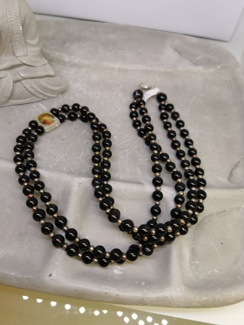 Collier spirituel en agate noire protection énergétique