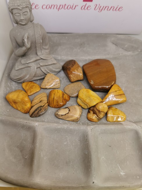 pierre roulée jaspe paysage naturel