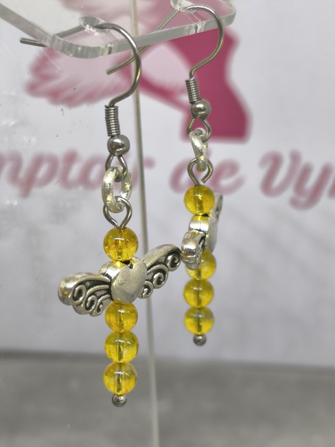 Boucles d’oreilles ange maman enfant howlite bleue – bijou apaisant artisanal Boucles d’oreilles ange maman enfant howlite bleue – bijou apaisant artisanal