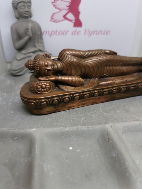 statue bouddha couché méditation maison