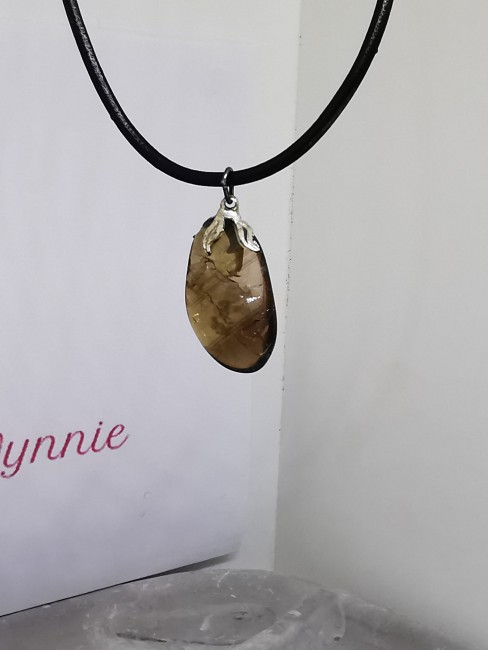 pendentif quartz fumé poli translucide