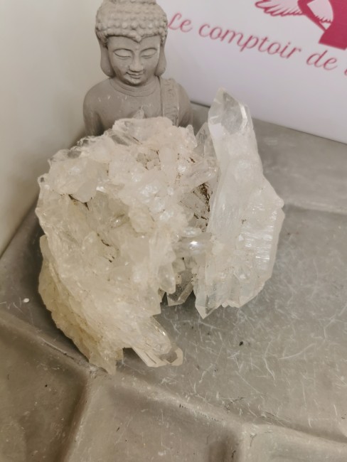 Gros cristal de roche brut