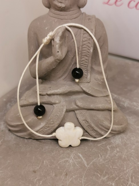 bracelet agate blanche fleur