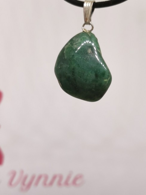 collier jade naturel pierre polie verte