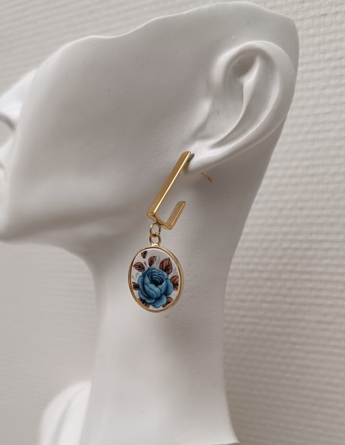 idylle-boucles-oreilles-plaqué-or-18mm-porté-buste