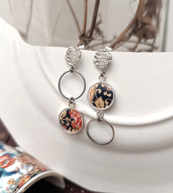 Boucles IMARI – Porcelaine japonaise ancienne – Création artisanale française - vue de profil