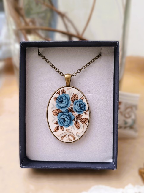 collier-idylle-faience-ancienne-boite-cadeau-artisanale