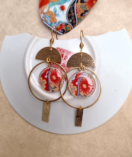 Boucles asymétriques Imari en porcelaine japonaise ancienne de 1928, plaqué or 24 carats et acier inoxydable.