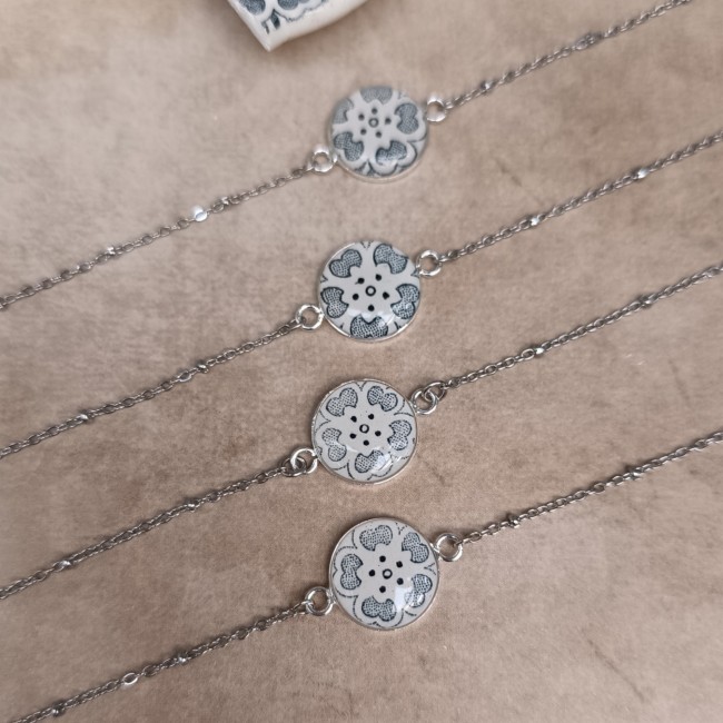 bracelets-souvenirs-faience-familiale-decor