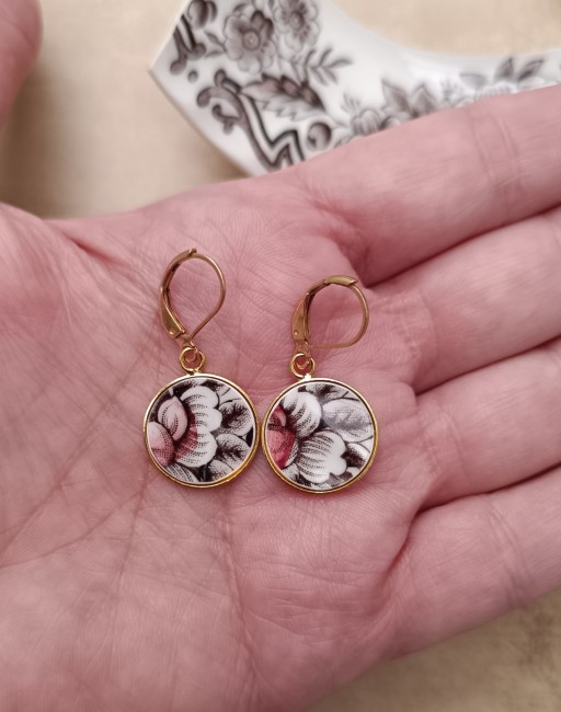 boucles-dormeuses-divine-main-16mm