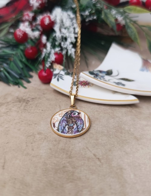 Collier À la Volette - fin et léger à porter – Bijou oiseau en porcelaine upcyclée – Broken Art