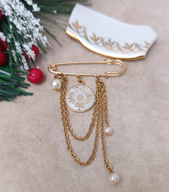 broche-celeste-porcelaine-limoges-blanc-or-decor