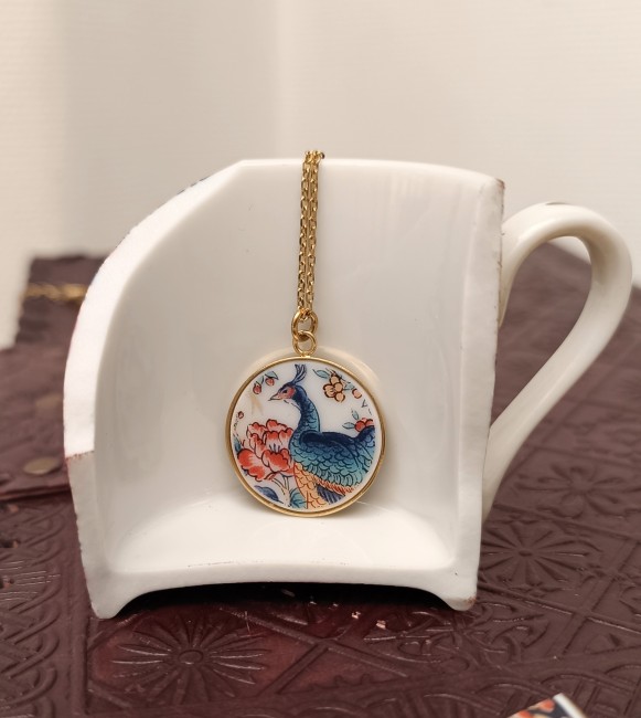 Collier Imari – Bijou unique en porcelaine japonaise  - motif paon