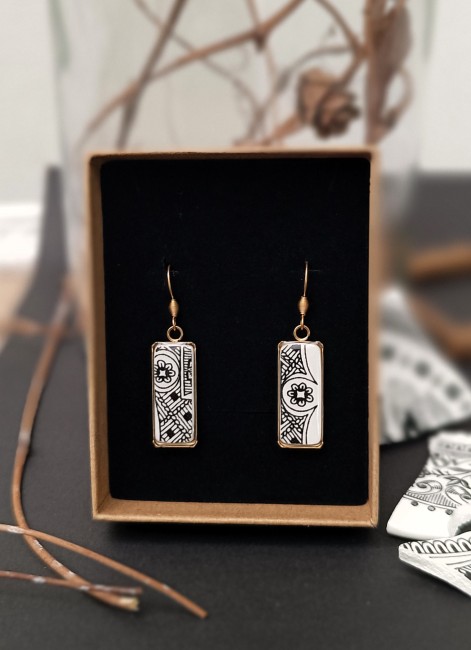 SONATE – Boucles d’oreilles en faïence ancienne Gien