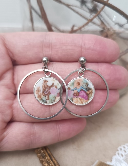 detail-motif-marquise-porcelaine-limoges-boucles-carnet-de-bal