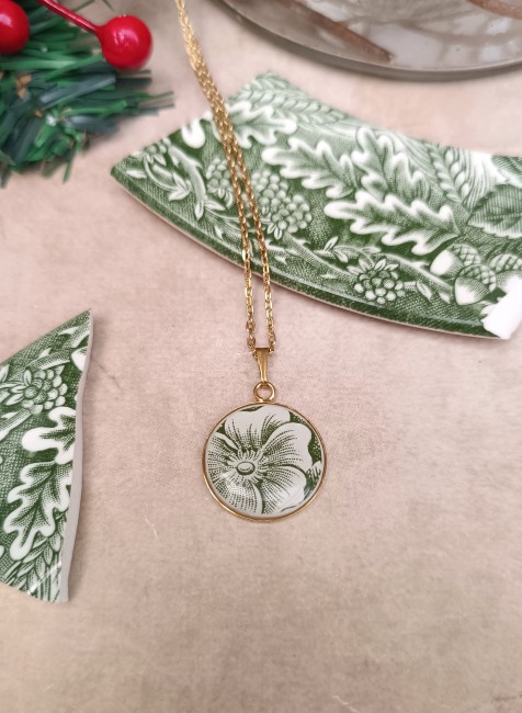 collier-botanika-porcelaine-vintage-vert-sauge-depose