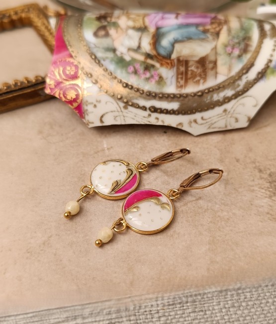 Boucles d’oreilles artisanales Romantika en porcelaine ancienne, plaqué or 24 carats
