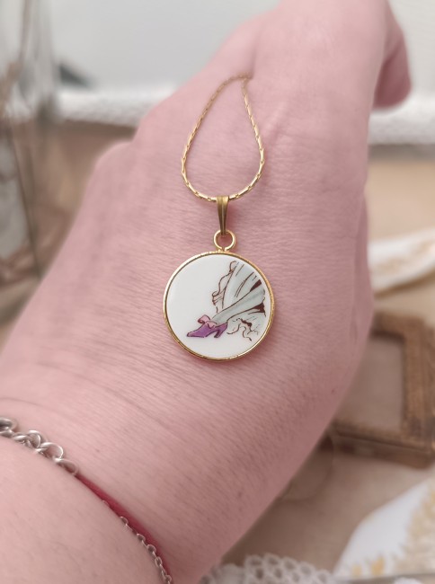 detail-motif-marquise-porcelaine-limoges-bijou-unique