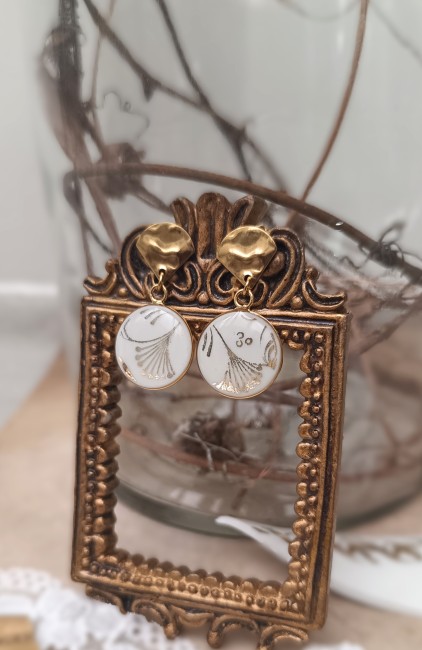 bijou-porcelaine-limoges-upcycling-carnet-de-bal-scene-romantique