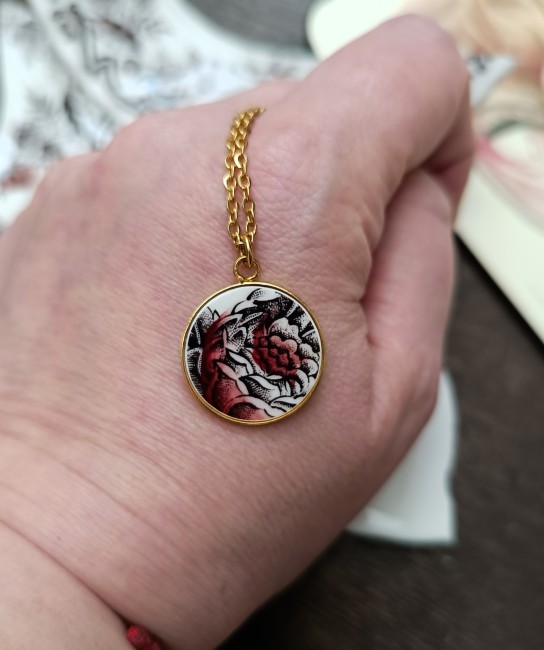 collier-divine-main-pendentif-rond