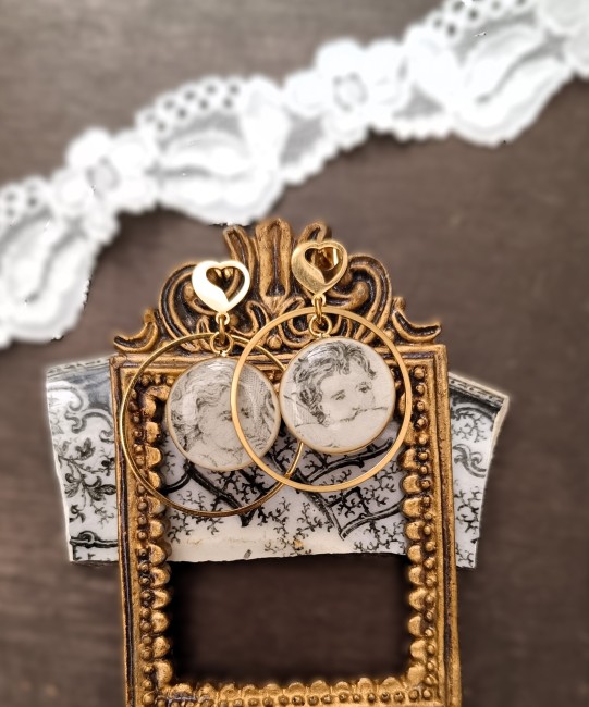 boucles-relique-cherubins-plaqué-or-18mm-decor2