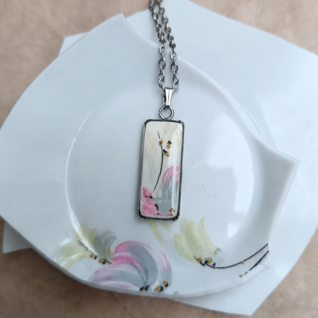 collier-rectangulaire-porcelaine