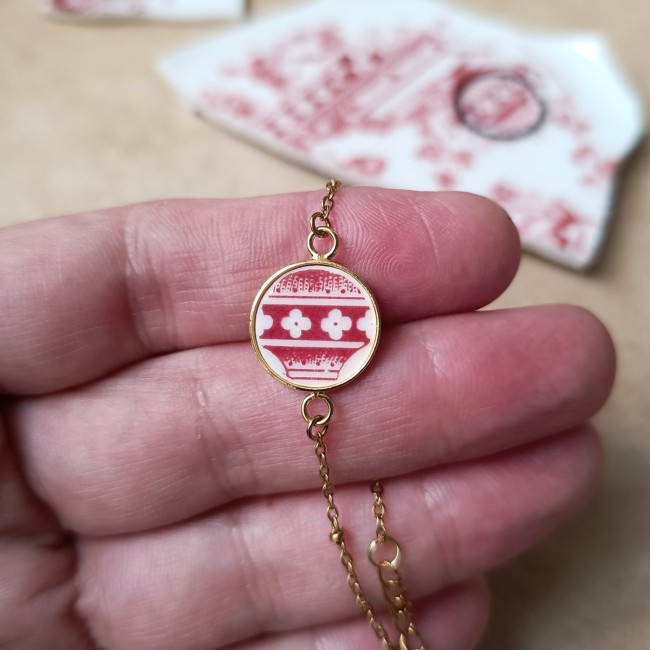 bracelet-porcelaine-famille-proportions-main