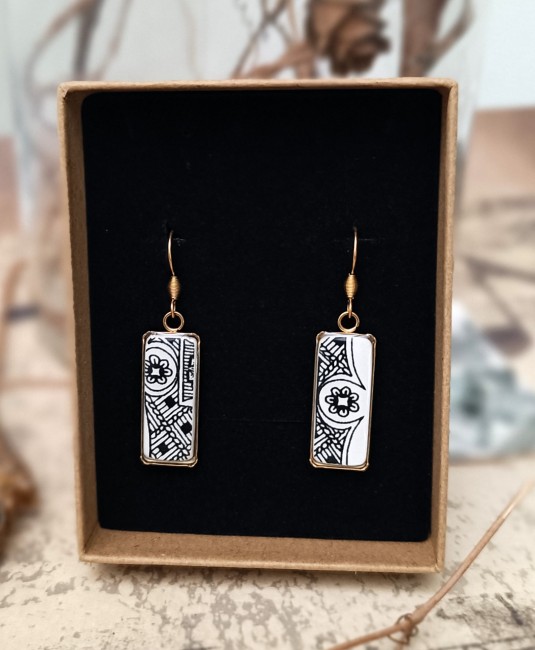 Boucles Sonate noir et blanc - dans leur écrin – Faïence ancienne recyclée