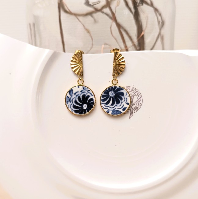 Boucles d’oreilles Bleu vintage en faïence Delft – bijou artisanal bleu et blanc