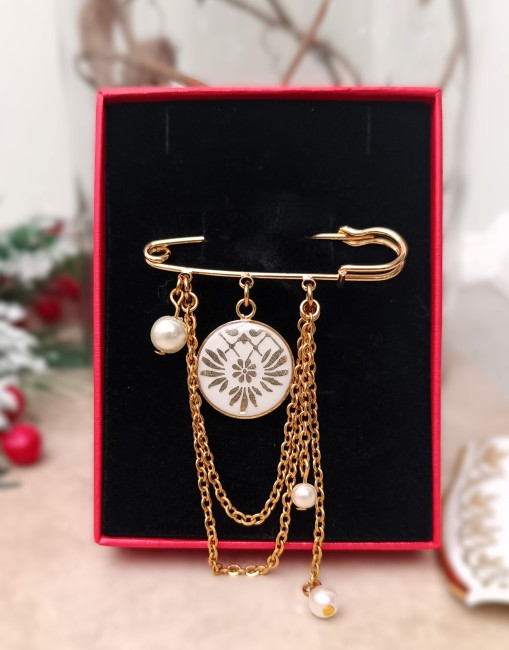 broche-celeste-porcelaine-limoges-blanc-or-ecrin-cadeau