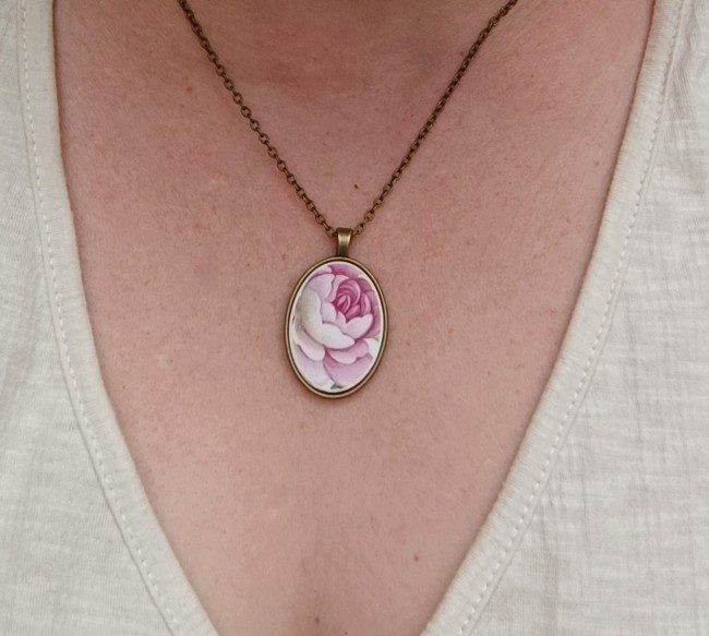 Mini broken porté,création artisanale française, bijou unique et poétique.