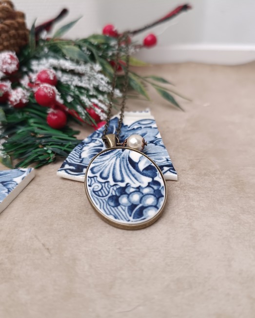 details-motif-faience-anglaise-bleu