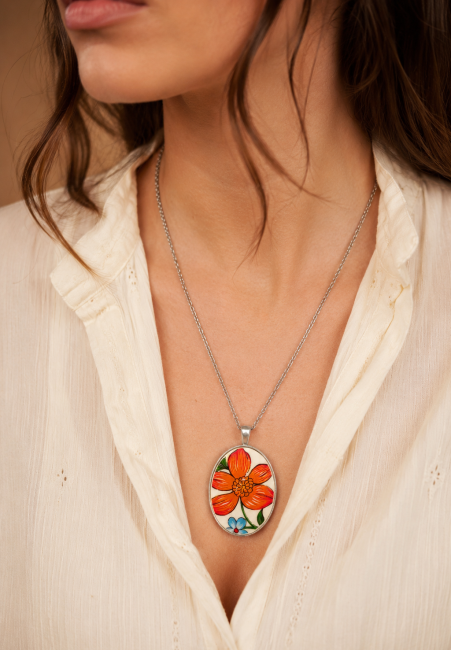 collier-samba-gien-decor Collier Samba argenté en faïence ancienne de Gien recyclée aux couleurs Flower Power.