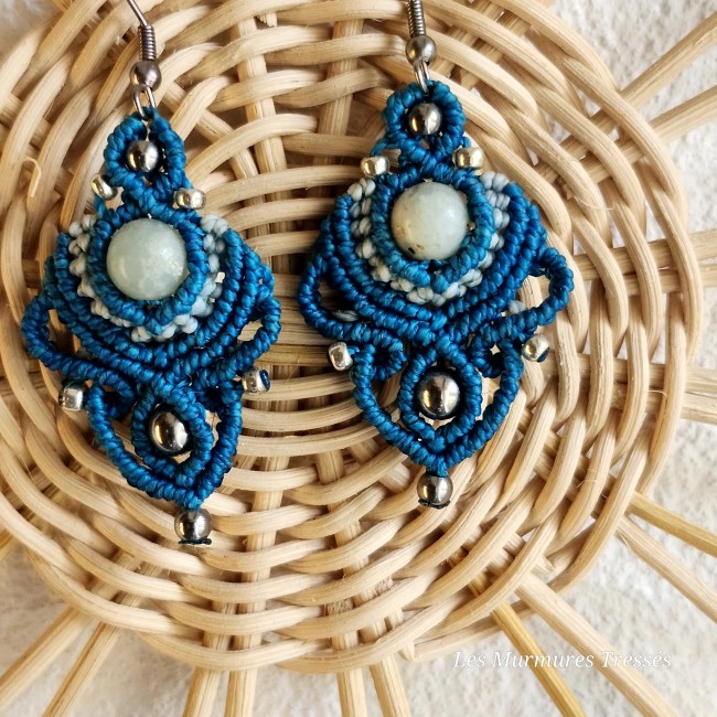 boucles_micro_macrame_lagon_amazonite_bleu_turquoise_bleu_ciel_amazonite_1.jpg