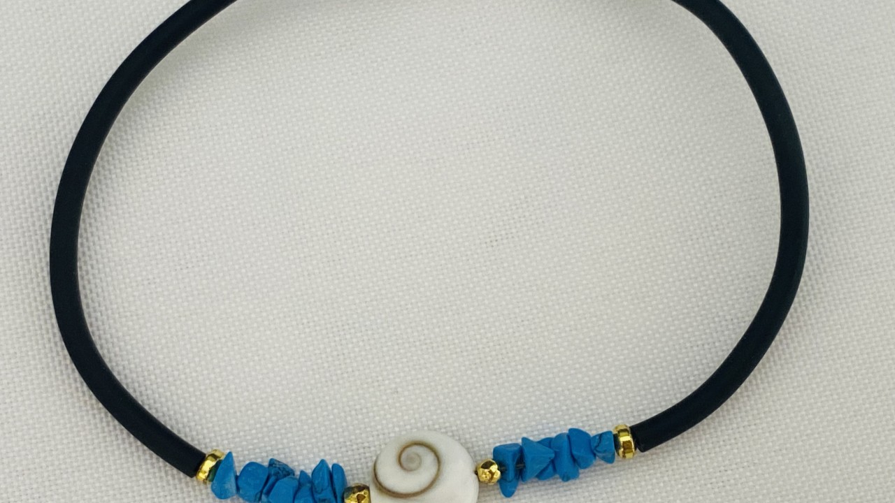 Bijoux artisanaux faits main réalisés par FFG Créations en Corse.