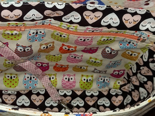 Sac bandoulière 260205 tissu chouettes rabat moutarde brodé.3