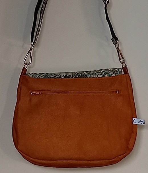 Besace 250031 suédine brique rabat vert multicolore.3