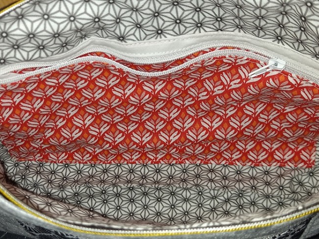 Sac bandoulière 250297 zippé suédine noire grise Yin Yang.5