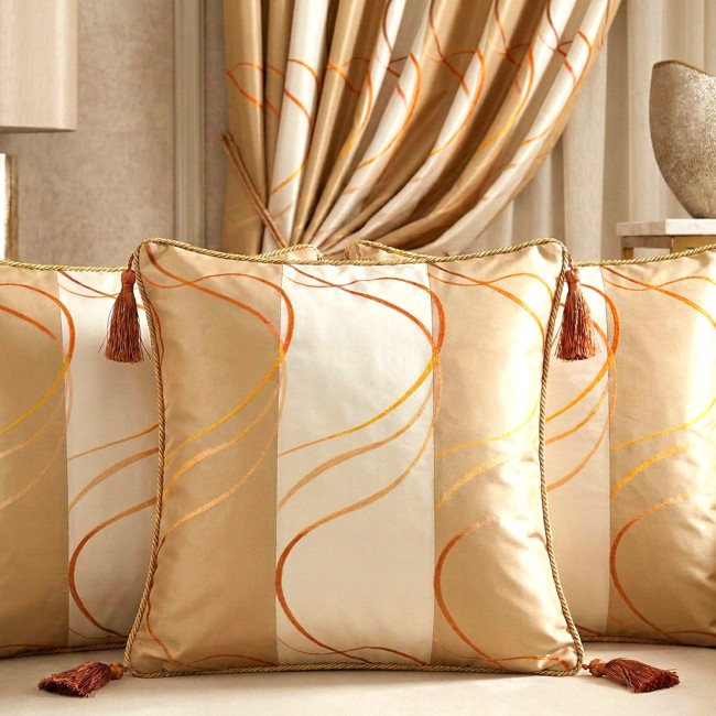 taffetas serpentins beige OKKK