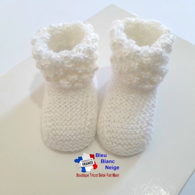 Chaussons nouveau-nés tricotés main modèle bb layette tricot bébé Chaussons tricotés main laine bébé
