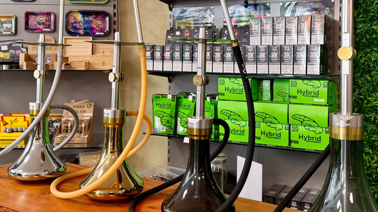 Chichas DUM, El-Badia et TSAR – narguilés de qualité en boutique spécialisée