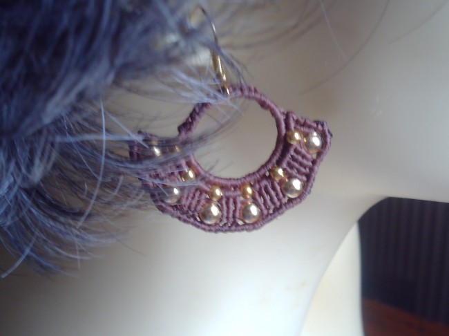 Boucles d'oreilles en micromacramé artisanal fait main