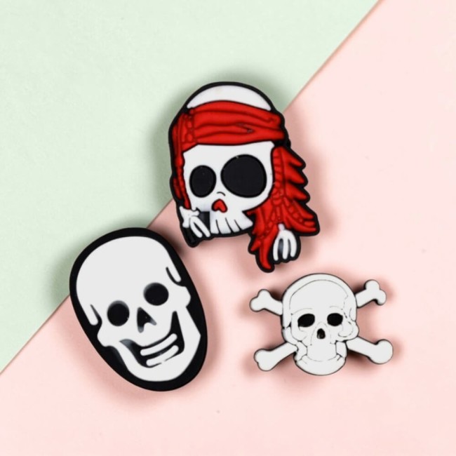 Shoe charms têtes de mort, skulls pour sabots 