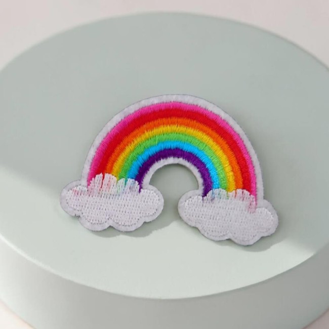 Patch brodé arc-en-ciel 6 cm
