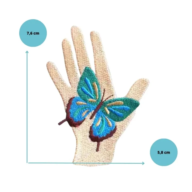 Patch main et papillon bleu format 7,6 cm Dimensions du patch brodé main et papillon bleu 7,6 x 5,8 cm